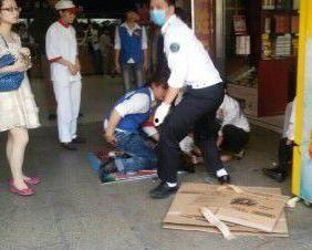 南宁小伙吃瓜事件视频,一场吃瓜引发的全民热议