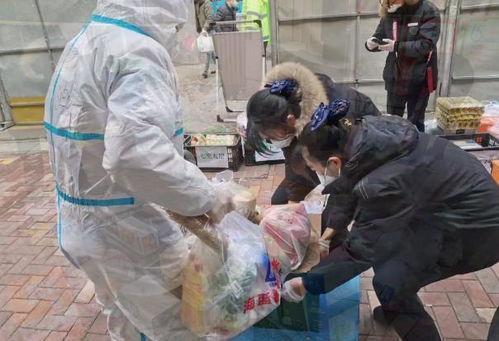 疫情期间吃瓜路人,见证时代变迁的民间视角