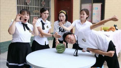 吃瓜救女短剧,一场意外的正义之战