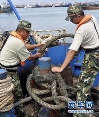 厦门吃瓜渔民视频,揭秘海上生活日常