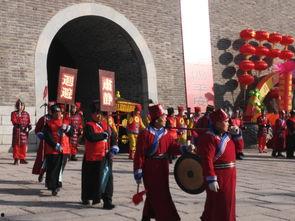 青州古城帐篷吃瓜