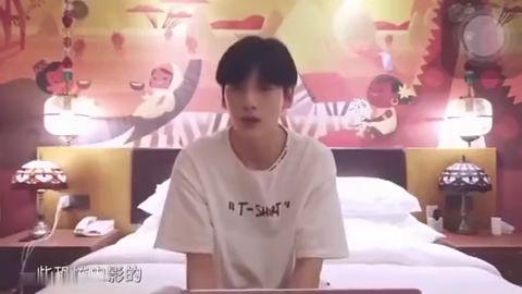 上课吃瓜视频,揭秘校园里的欢乐时光