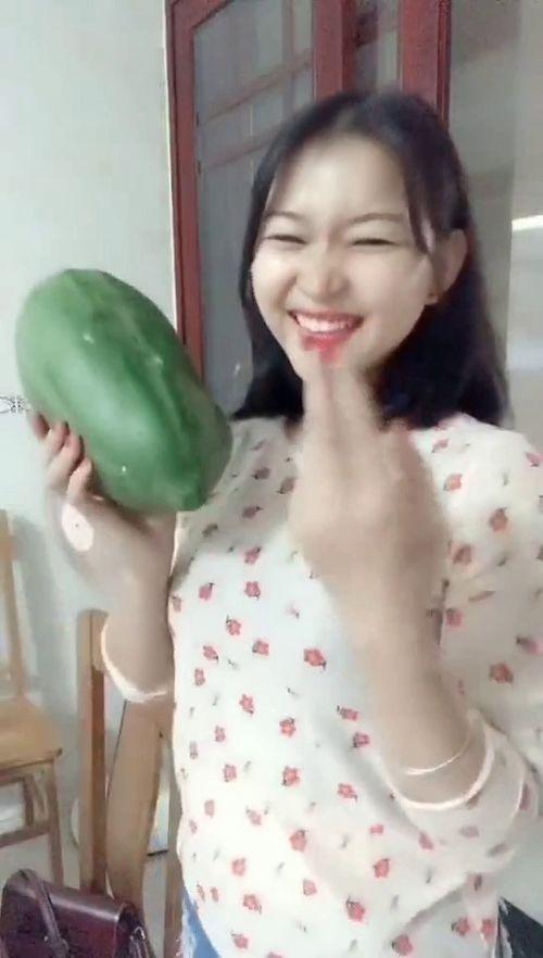 成都吃瓜姐,揭秘成都美食江湖的传奇故事