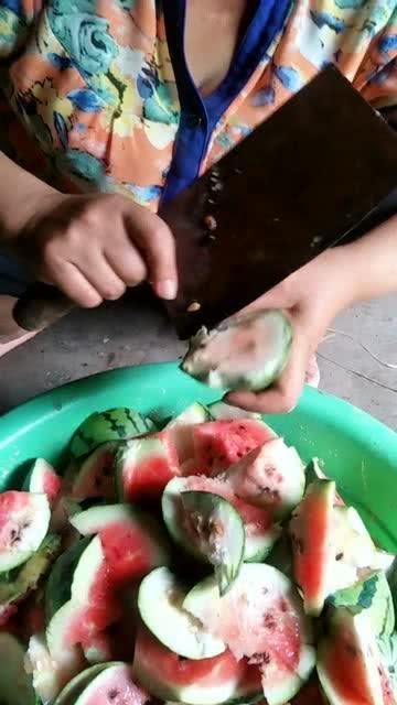 送给妈妈吃瓜,甜蜜瓜果，家的味道