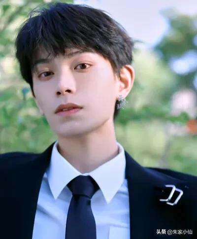 吃瓜丁禹兮,吃瓜群众眼中的娱乐圈风云人物