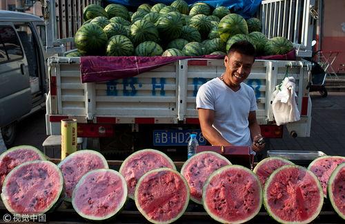 吃瓜群众街坊,揭秘社区里的八卦风云