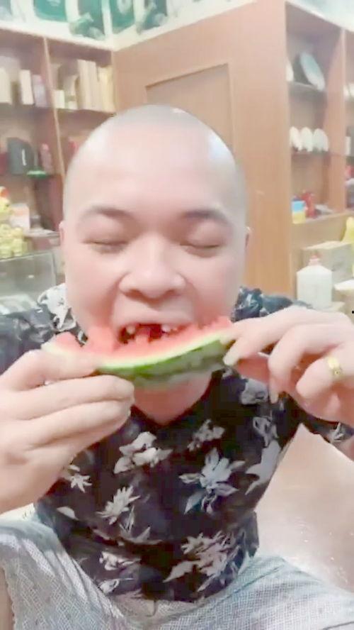 艺术家吃瓜,创意与美食的奇妙碰撞