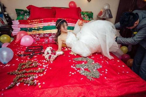 结婚新娘拿冰棒吃瓜,新娘甜蜜婚礼新风尚