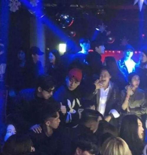 舞台吃瓜事件图片